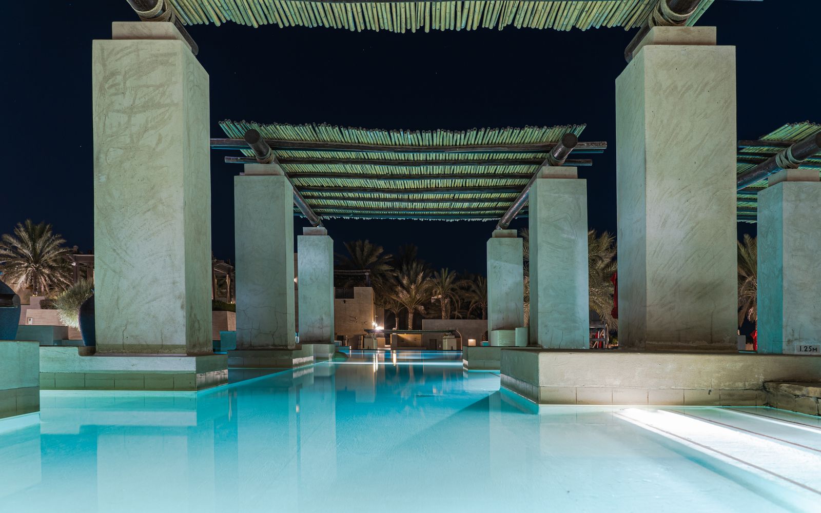 Pool and water feature lighting